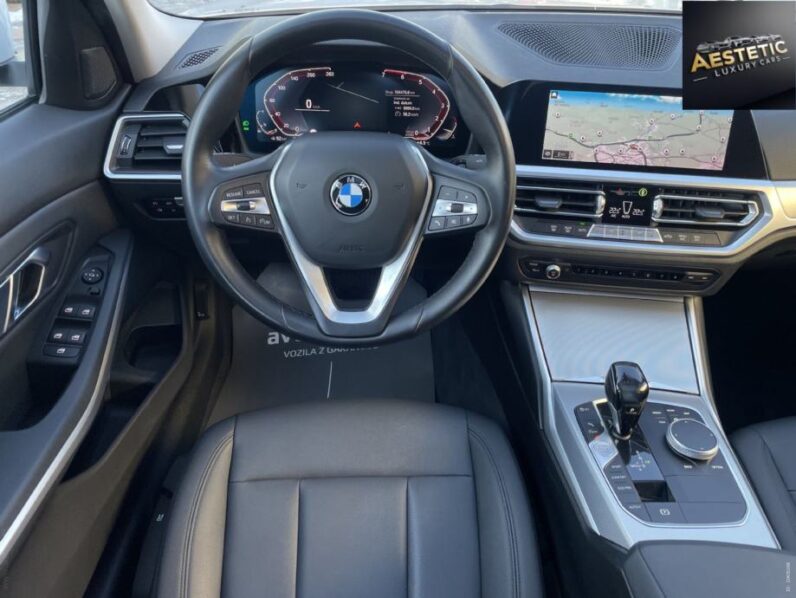 
								BMW serija 3 320i SPORT-PANORAMA *JAMSTVO 12 Mjeseci* CIJENA S PDV! full									