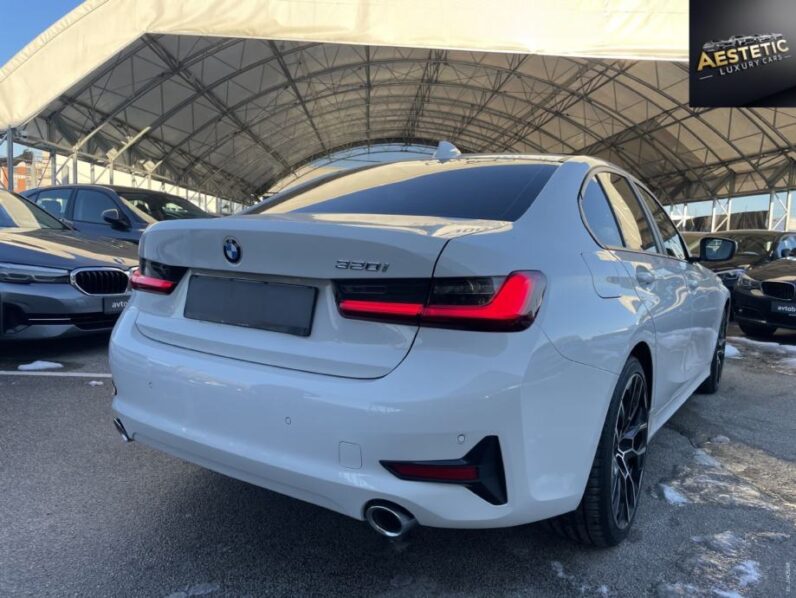 
								BMW serija 3 320i SPORT-PANORAMA *JAMSTVO 12 Mjeseci* CIJENA S PDV! full									
