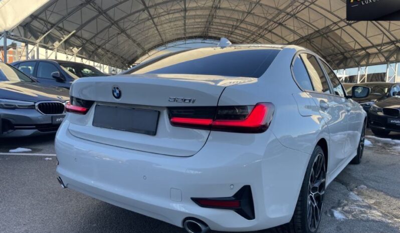 
								BMW serija 3 320i SPORT-PANORAMA *JAMSTVO 12 Mjeseci* CIJENA S PDV! full									