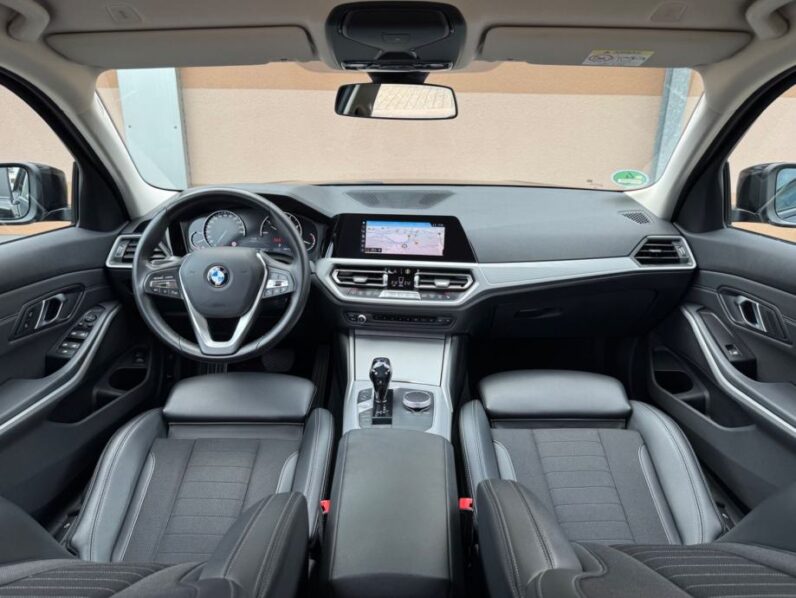 
								BMW serija 3 Touring 318d *JAMSTVO 12 Mjeseci* CIJENA DO REG! full									