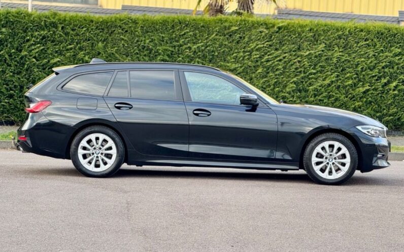 
								BMW serija 3 Touring 318d *JAMSTVO 12 Mjeseci* CIJENA DO REG! full									