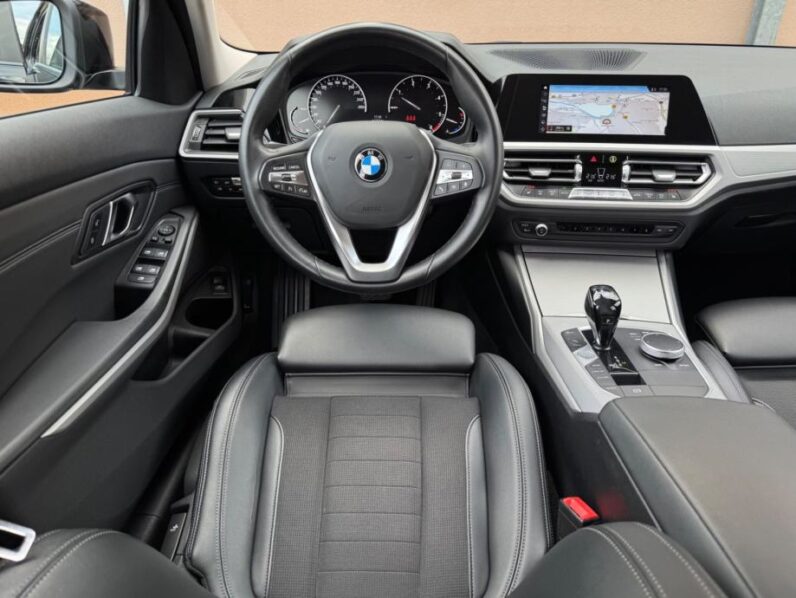 
								BMW serija 3 Touring 318d *JAMSTVO 12 Mjeseci* CIJENA DO REG! full									