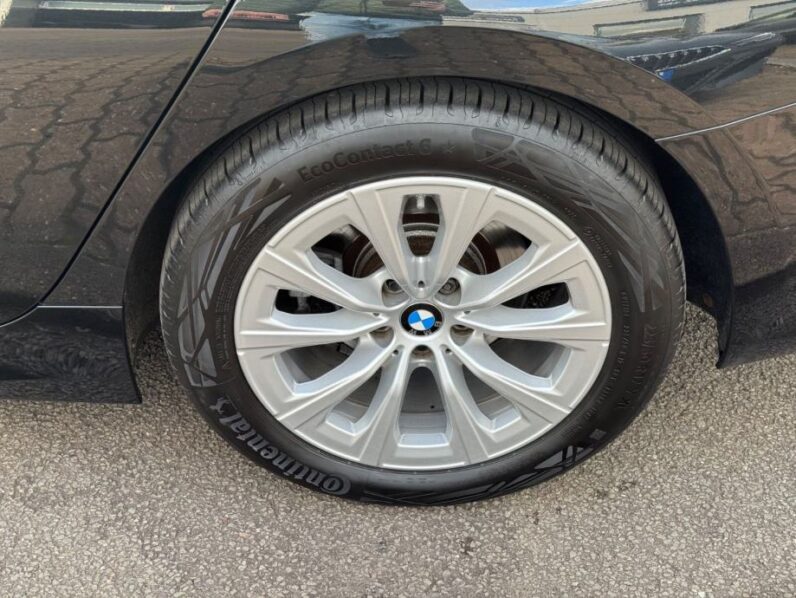 
								BMW serija 3 Touring 318d *JAMSTVO 12 Mjeseci* CIJENA DO REG! full									