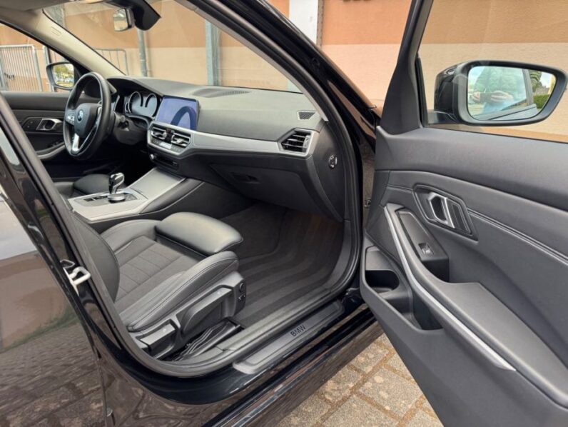 
								BMW serija 3 Touring 318d *JAMSTVO 12 Mjeseci* CIJENA DO REG! full									