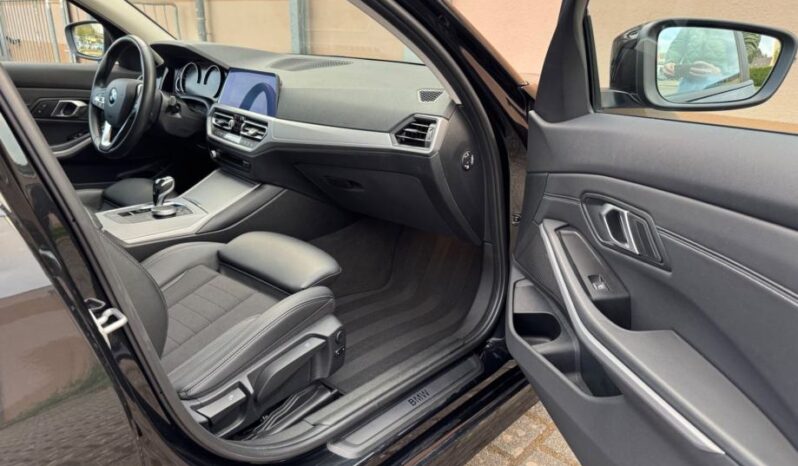 
								BMW serija 3 Touring 318d *JAMSTVO 12 Mjeseci* CIJENA DO REG! full									