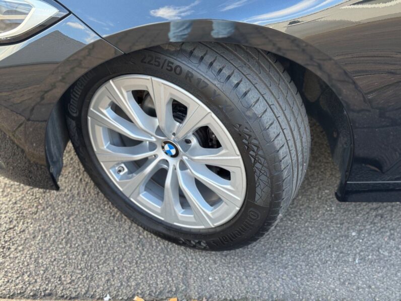 
								BMW serija 3 Touring 318d Sport *JAMSTVO 12 Mjeseci* CIJENA S PDV! full									