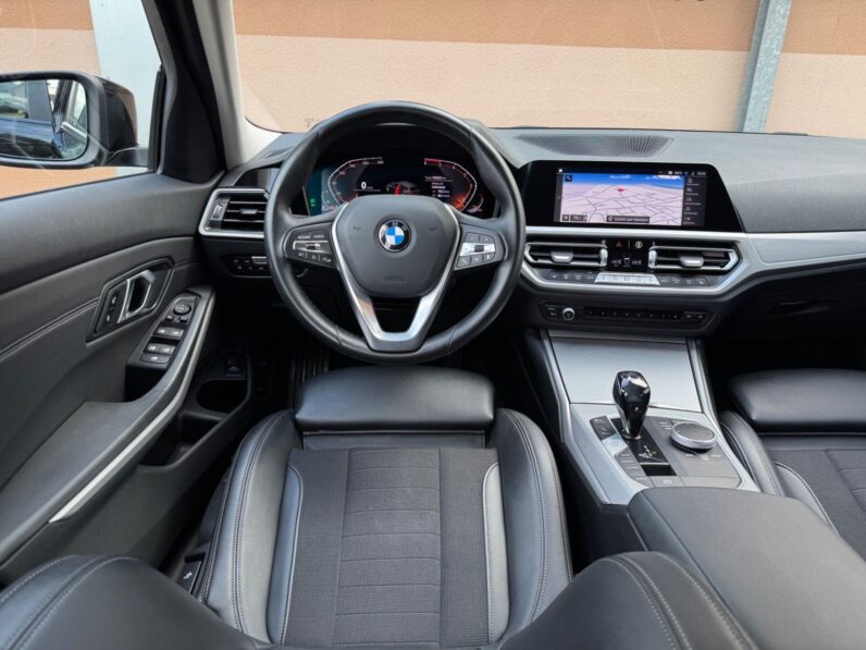 
								BMW serija 3 Touring 318d Sport *JAMSTVO 12 Mjeseci* CIJENA S PDV! full									