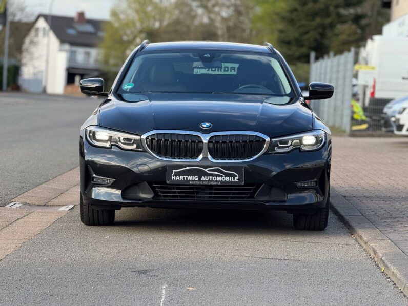 
								BMW serija 3 Touring 318d Sport *JAMSTVO 12 Mjeseci* CIJENA S PDV! full									
