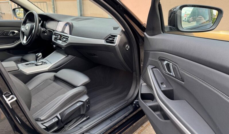 
								BMW serija 3 Touring 318d Sport *JAMSTVO 12 Mjeseci* CIJENA S PDV! full									