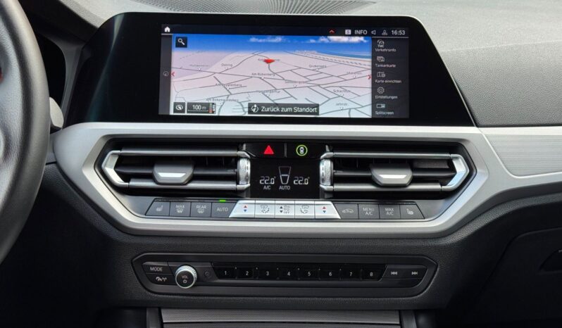 
								BMW serija 3 Touring 318d Sport *JAMSTVO 12 Mjeseci* CIJENA S PDV! full									