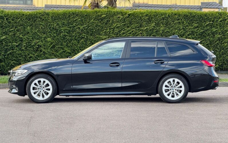 
								BMW serija 3 Touring 318d Sport *JAMSTVO 12 Mjeseci* CIJENA S PDV! full									