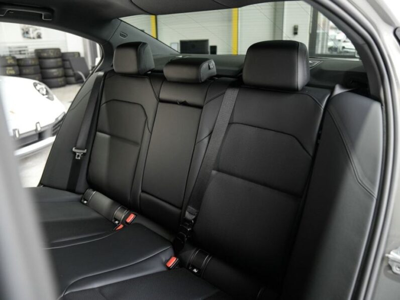 
								BMW serija 5 520d *JAMSTVO 12 Mjeseci* CIJENA S PDV! full									