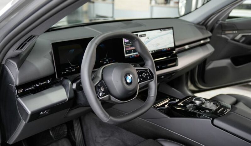 
								BMW serija 5 520d *JAMSTVO 12 Mjeseci* CIJENA S PDV! full									