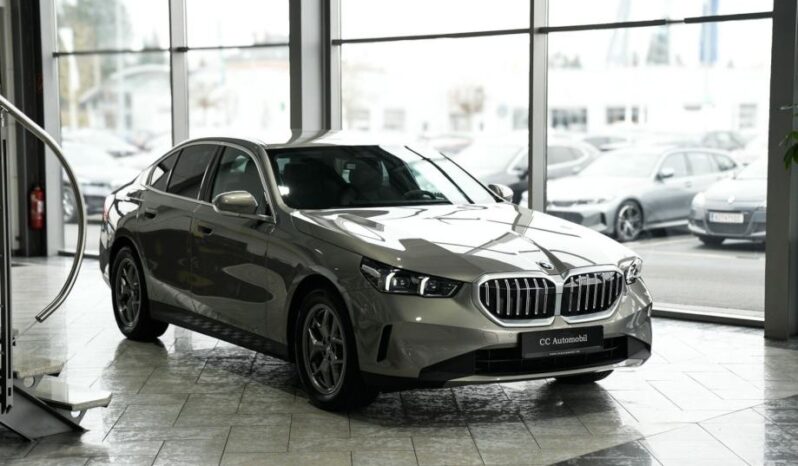 
								BMW serija 5 520d *JAMSTVO 12 Mjeseci* CIJENA S PDV! full									