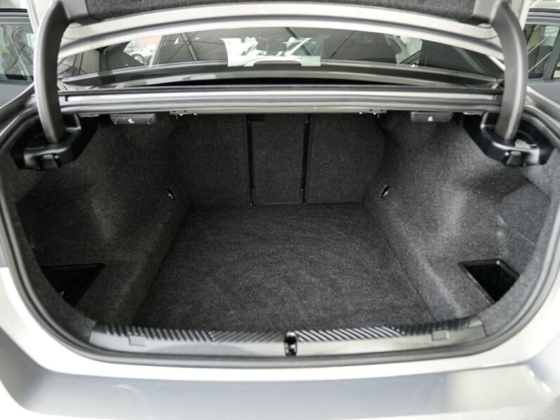
								BMW serija 5 520d *JAMSTVO 12 Mjeseci* CIJENA S PDV! full									
