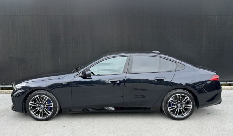
								BMW serija 5 520d MSPORT *JAMSTVO 24 Mjeseca* CIJENA S PDV! full									