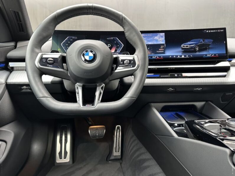 
								BMW serija 5 520d MSPORT *JAMSTVO 24 Mjeseca* CIJENA S PDV! full									
