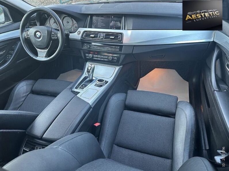 
								BMW serija 5 520d XENON *JAMSTVO 12 Mjeseci* CIJENA S PDV! full									
