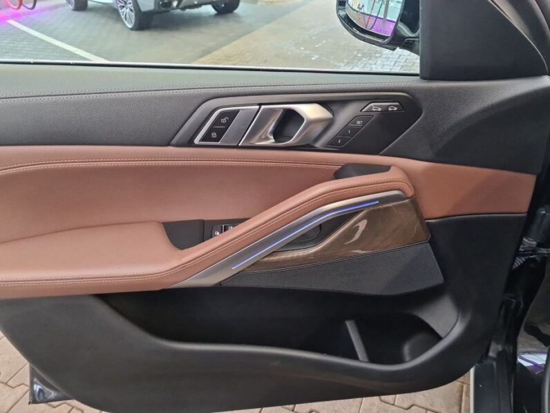 
								BMW X6 xDrive30d *JAMSTVO 24 Mjeseca* CIJENA S PDV!! full									