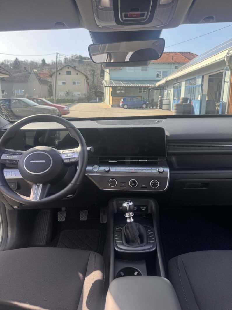 
								Hyundai Kona 1,0 T-GDI *JAMSTVO 5 GOD* full									