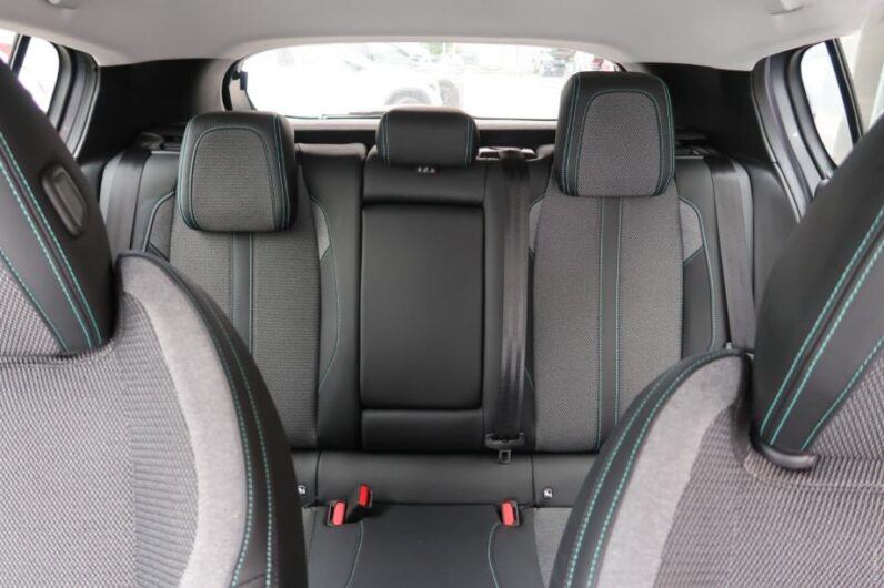 
								Peugeot 308 1,2 ActivePack Allure *JAMSTVO 12 MJESECI* CIJENA DO REG! full									