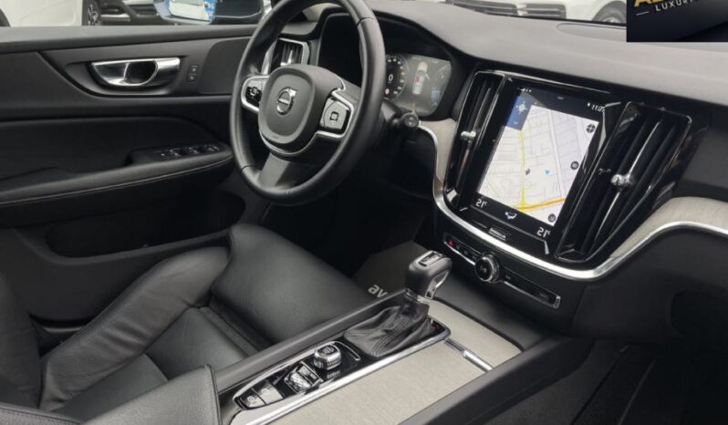
								Volvo V60 D3 Inscription *JAMSTVO 12 Mjeseci* CIJENA S PDV! full									