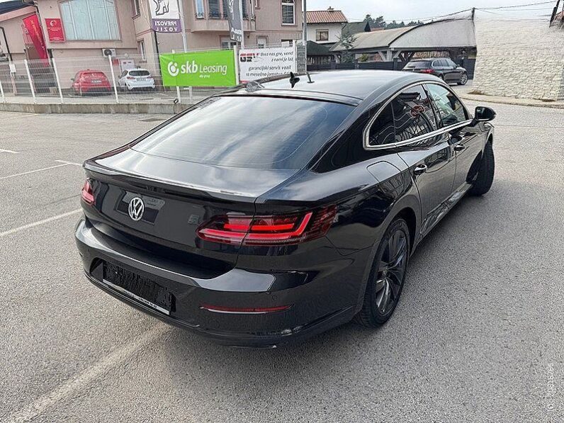 
								VW Arteon 2,0 TDI Bussine *JAMSTVO 12 Mjeseci* CIJENA S PDV! full									