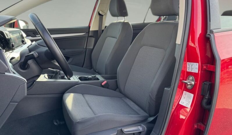 
								VW Golf 8 1,0 TSI *JAMSTVO 12 MJESECI* CIJENA DO REG!! full									