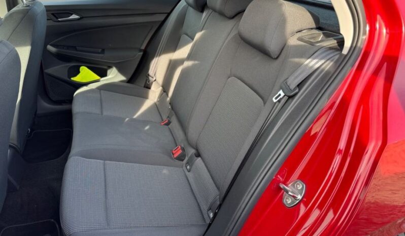 
								VW Golf 8 1,0 TSI *JAMSTVO 12 MJESECI* CIJENA DO REG!! full									