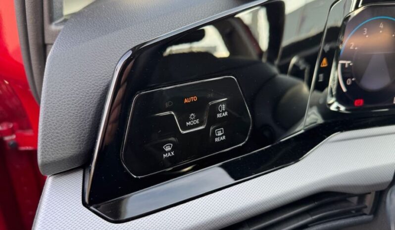 
								VW Golf 8 1,5 TSI *JAMSTVO 12 MJESECI* CIJENA DO REG!! full									