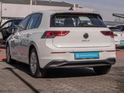 VW Golf 8 1,0 TSI *JAMSTVO 12 MJESECI* CIJENA DO REG!!