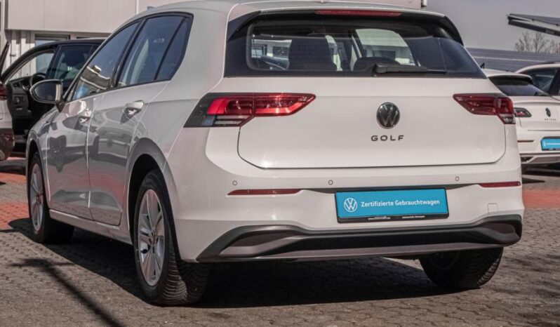 
								VW Golf 8 1,0 TSI *JAMSTVO 12 MJESECI* CIJENA DO REG!! full									