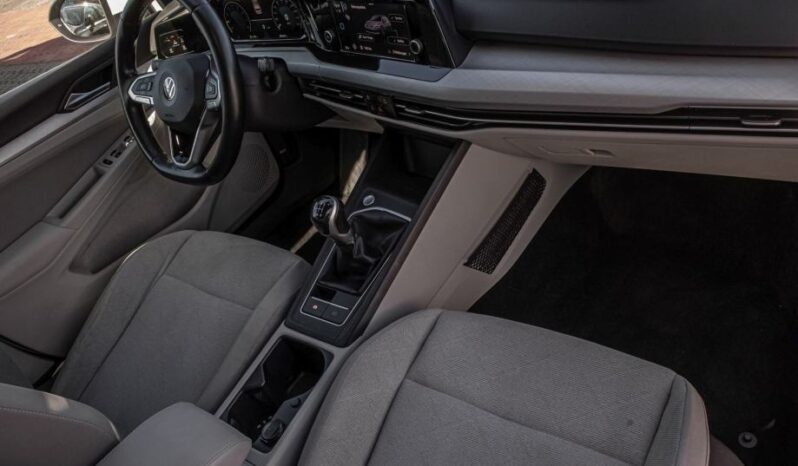 
								VW Golf 8 1,0 TSI *JAMSTVO 12 MJESECI* CIJENA DO REG!! full									