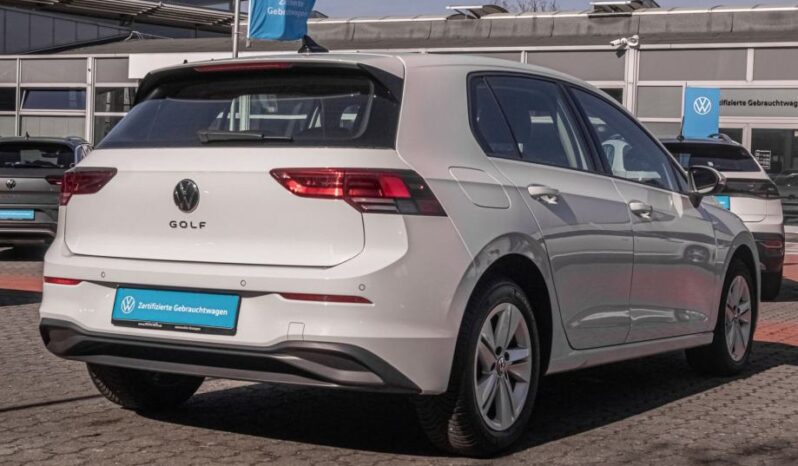 
								VW Golf 8 1,0 TSI *JAMSTVO 12 MJESECI* CIJENA DO REG!! full									
