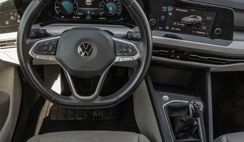 
								VW Golf 8 1,0 TSI *JAMSTVO 12 MJESECI* CIJENA DO REG!! full									