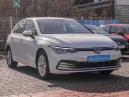VW Golf 8 1,0 TSI *JAMSTVO 12 MJESECI* CIJENA DO REG!!