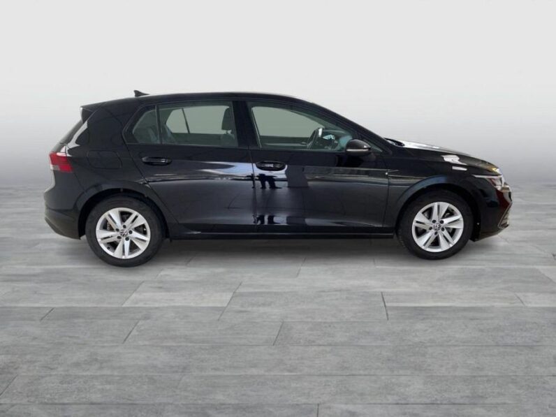 
								VW Golf 8 1,5 TSI *JAMSTVO 12 MJESECI* CIJENA DO REG!! full									