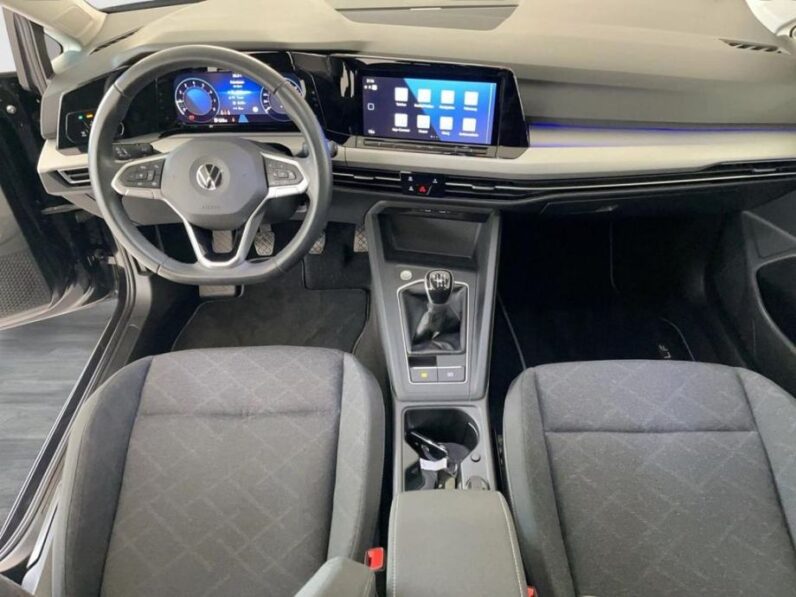 
								VW Golf 8 1,5 TSI *JAMSTVO 12 MJESECI* CIJENA DO REG!! full									