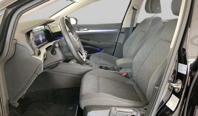 
								VW Golf 8 1,5 TSI *JAMSTVO 12 MJESECI* CIJENA DO REG!! full									