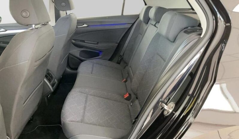 
								VW Golf 8 1,5 TSI *JAMSTVO 12 MJESECI* CIJENA DO REG!! full									
