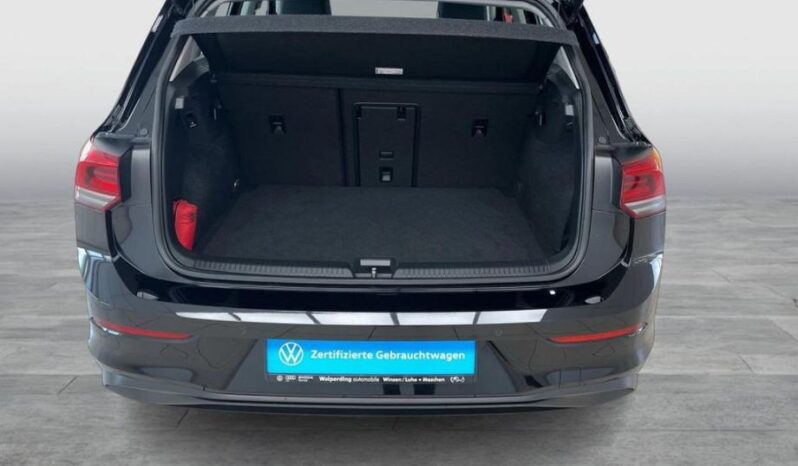
								VW Golf 8 1,5 TSI *JAMSTVO 12 MJESECI* CIJENA DO REG!! full									
