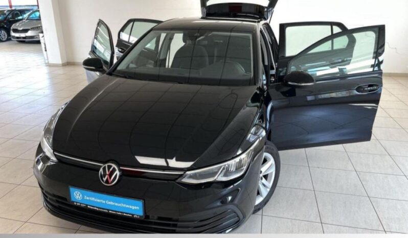 
								VW Golf 8 1,5 TSI *JAMSTVO 12 MJESECI* CIJENA DO REG!! full									