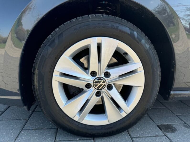 
								VW Golf 8 2,0 TDI *JAMSTVO 12 Mjeseci* CIJENA DO REG! full									