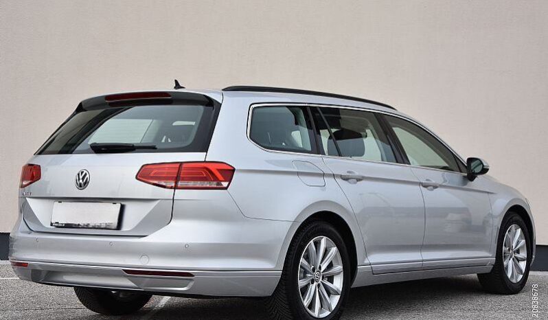 
								VW Passat Variant 2,0 TDI Comfort *JAMSTVO 12 Mjeseci* CIJENA S PDV! full									