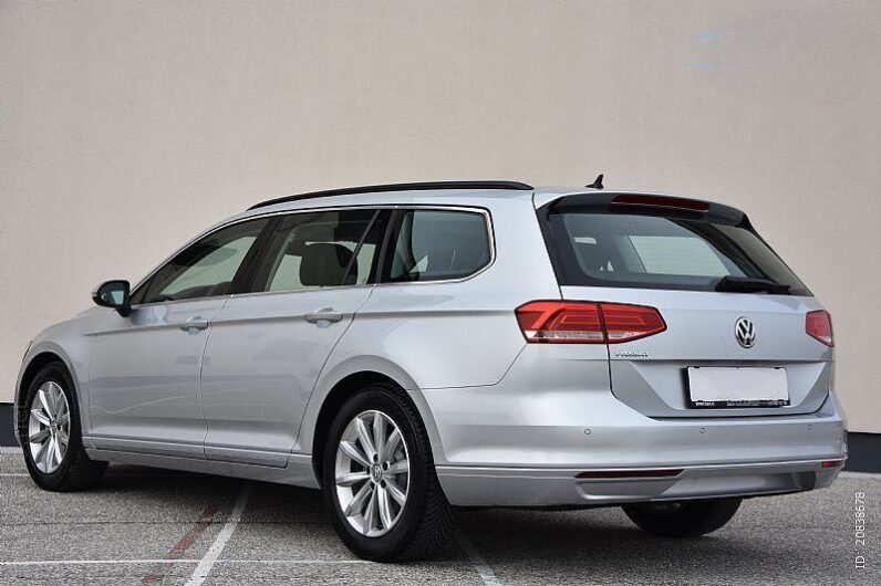 
								VW Passat Variant 2,0 TDI Comfort *JAMSTVO 12 Mjeseci* CIJENA S PDV! full									