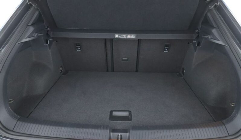 
								VW T-Roc 1,5 TSI R-Line *JAMSTVO 12 Mjeseci* CIJENA DO REG! full									