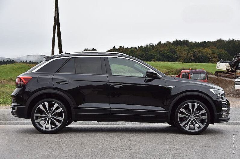 
								VW T-Roc 1,5 TSI R-Line *JAMSTVO 12 Mjeseci* CIJENA S PDV! full									