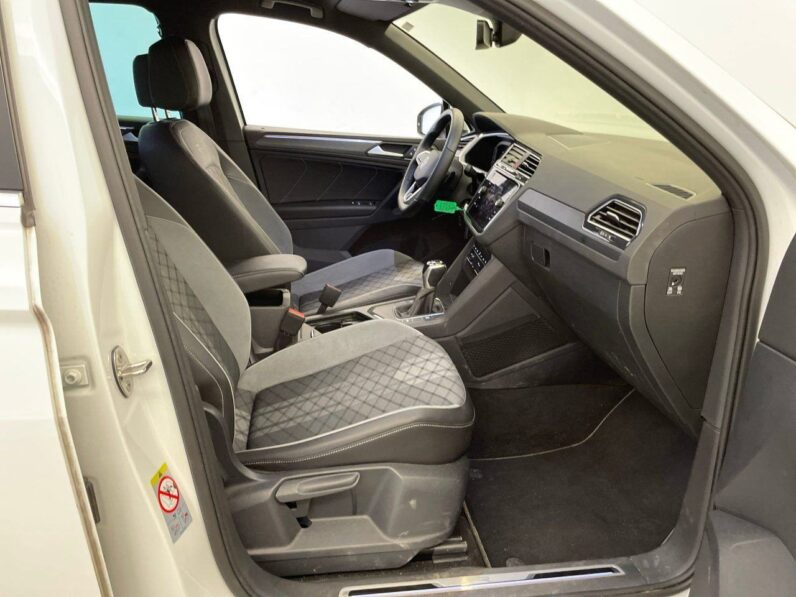 
								VW Tiguan 2,0 R-Line *JAMSTVO 12 Mjeseci* CIJENA S PDV! full									