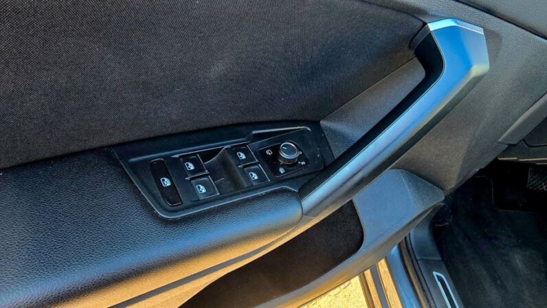 
								VW Tiguan 2,0 TDI *JAMSTVO 12 Mjeseci* CIJENA DO REG! full									