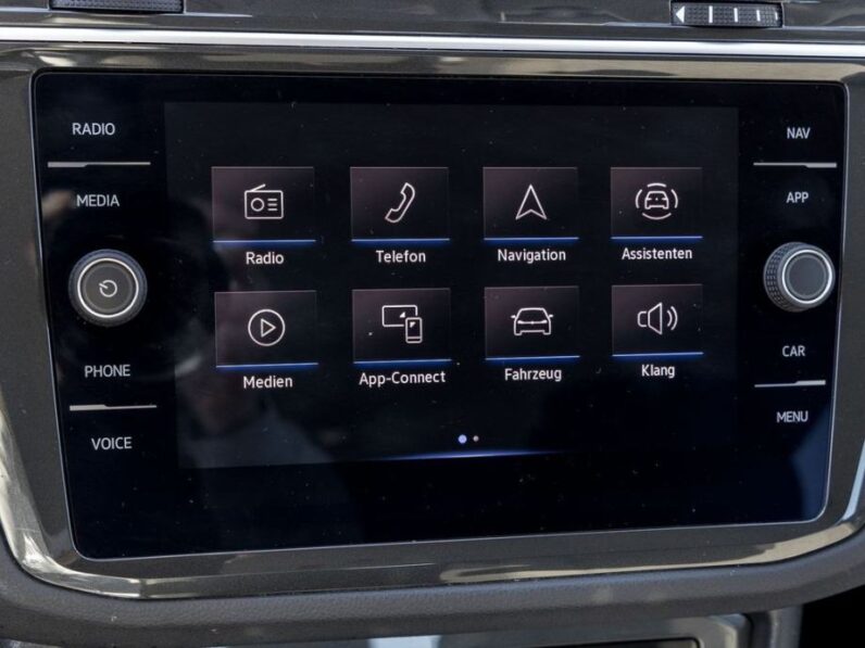 
								VW Tiguan 2,0 TDI LIFE *JAMSTVO 12 Mjeseci* CIJENA DO REG! full									